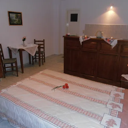 شقة فندقية Paradisos 3*