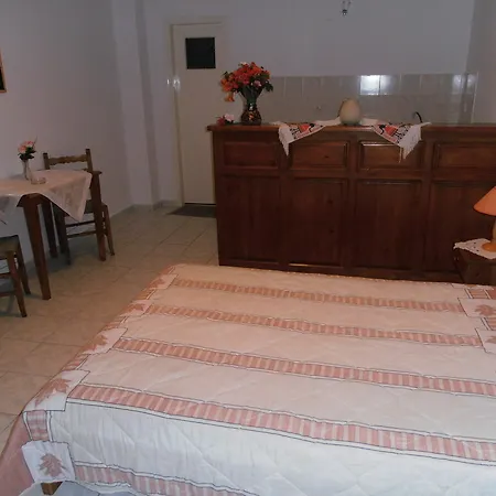 شقة فندقية Paradisos 3*