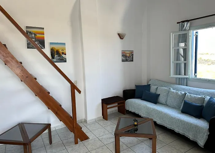 Paradisos Oia (Santorini)