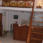 Paradisos أويا