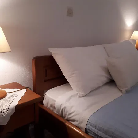 アパートホテル パラディソス